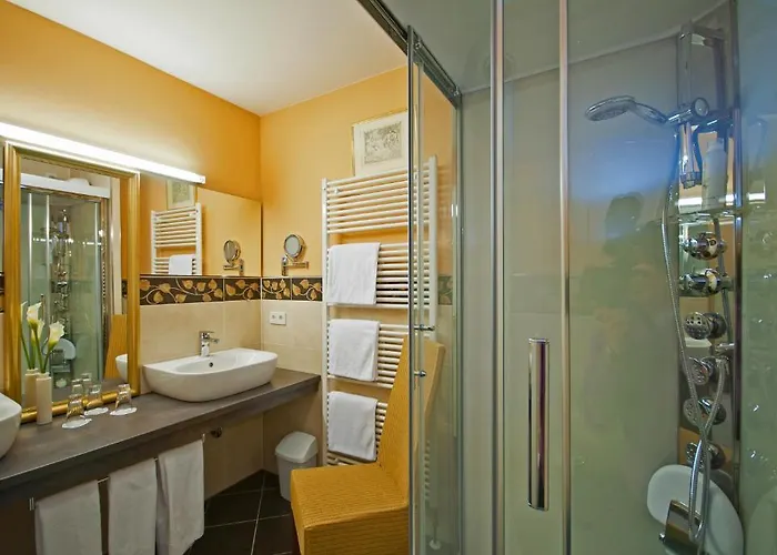 Brauneberger Hof 4* 브라운버그