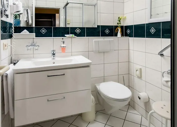 Brauneberger Hof 4* 브라운버그